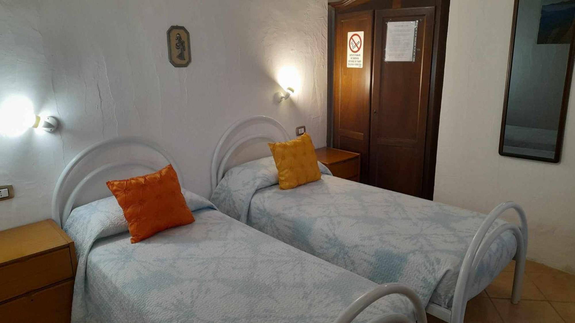 B&B Gli Archi Sìnnai エクステリア 写真